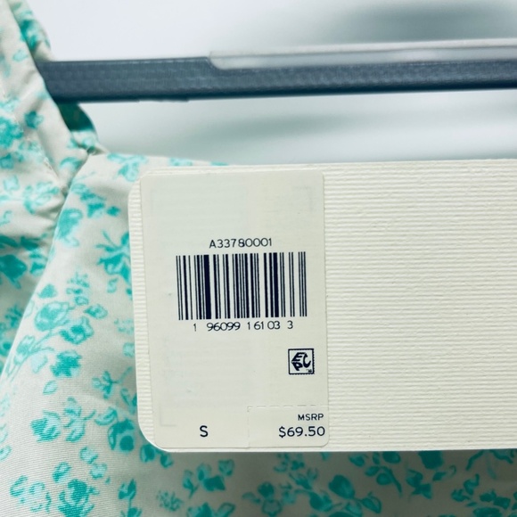 COPY - Levi’s Women’s Blouse Green Floral Statement Size S New - Picture 4 of 11